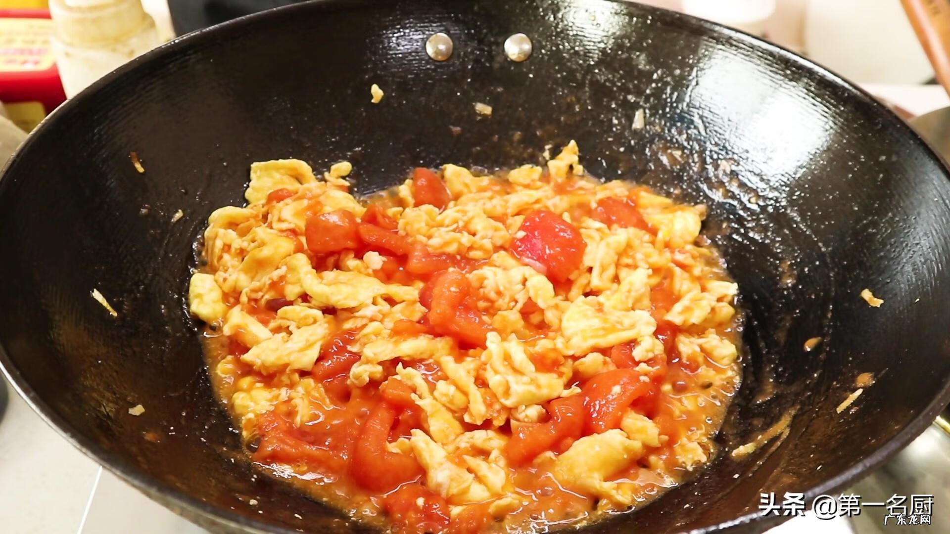 鸡蛋怎样炒又嫩又好吃 鸡蛋怎么炒好吃