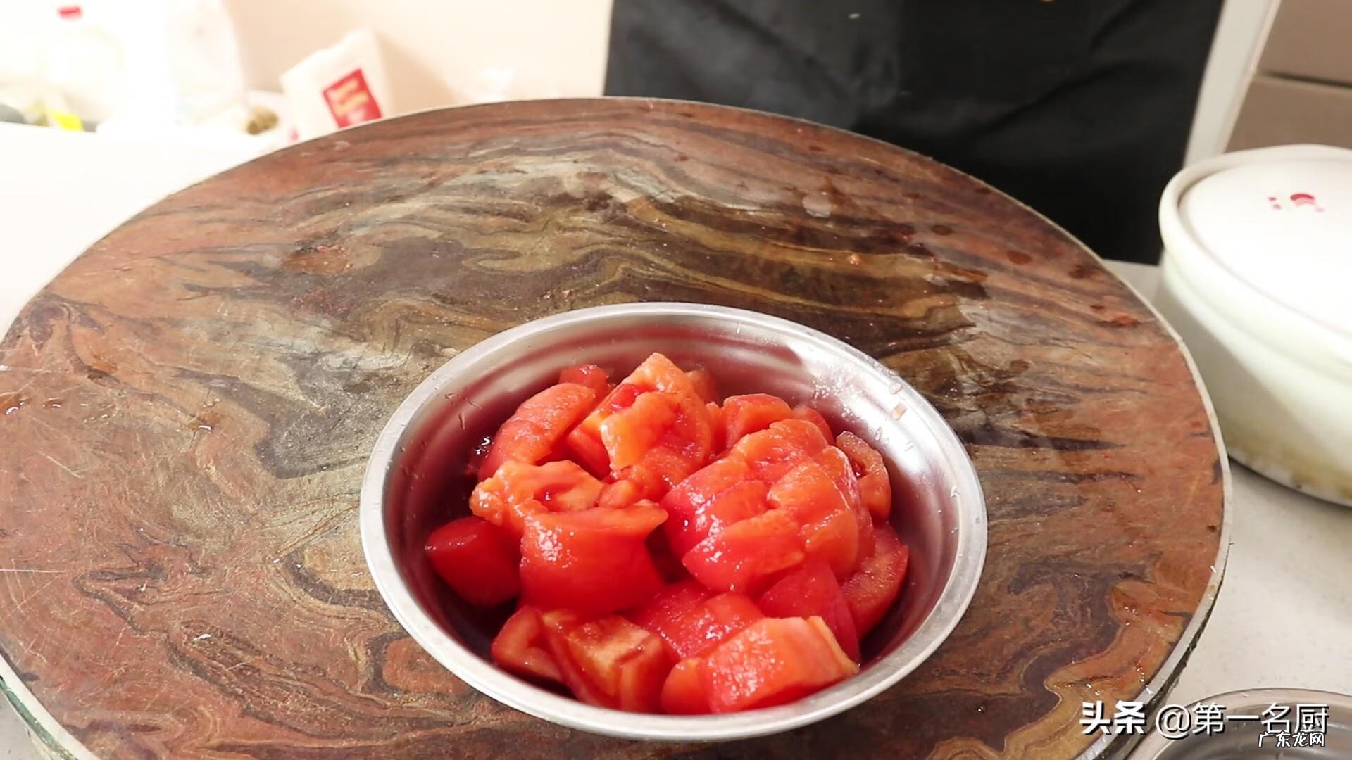 鸡蛋怎样炒又嫩又好吃 鸡蛋怎么炒好吃