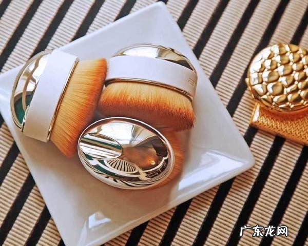 女士粉底刷哪个牌子好用？受欢迎的粉底刷品牌排行榜前十名