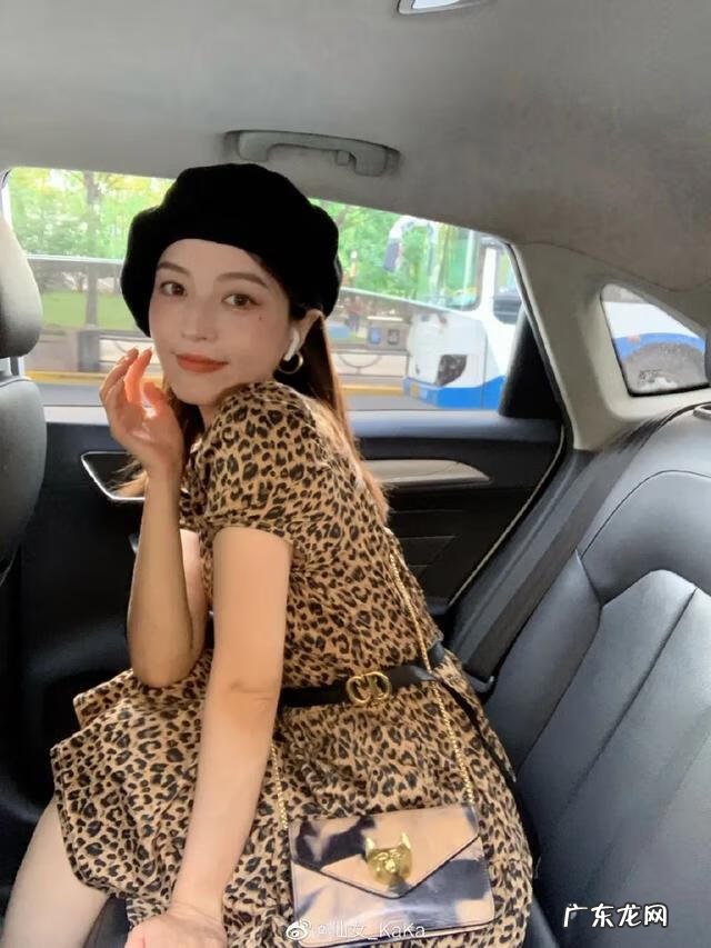 英伦帽的搭配图片 ins英伦风水桶帽