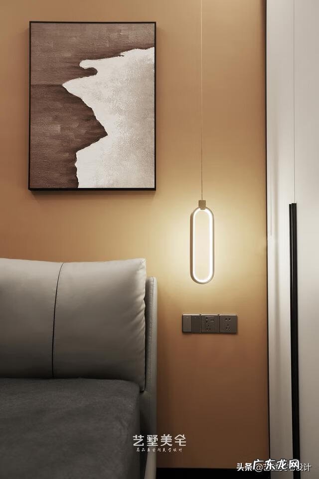 客厅西墙挂什么最好风水 西墙风水挂件图片