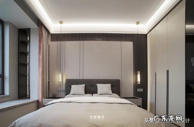 客厅西墙挂什么最好风水 西墙风水挂件图片