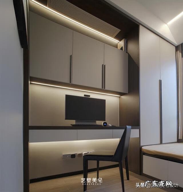 客厅西墙挂什么最好风水 西墙风水挂件图片