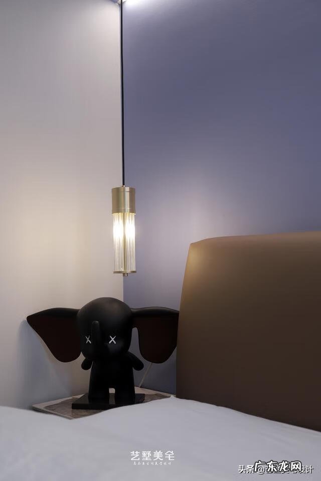 客厅西墙挂什么最好风水 西墙风水挂件图片