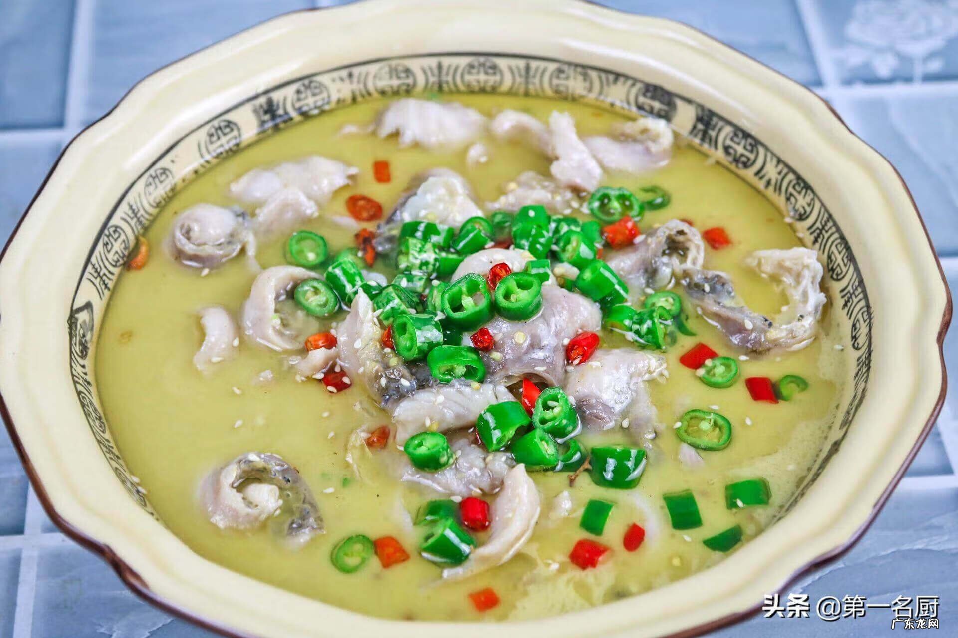 鲤鱼怎么蒸着吃好吃 鲤鱼怎么做好吃又嫩