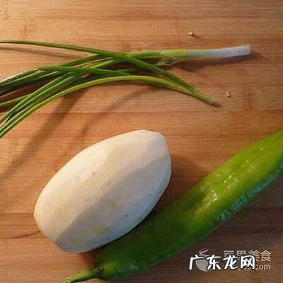 青椒土豆丝的配料和做法 青椒土豆丝的做法