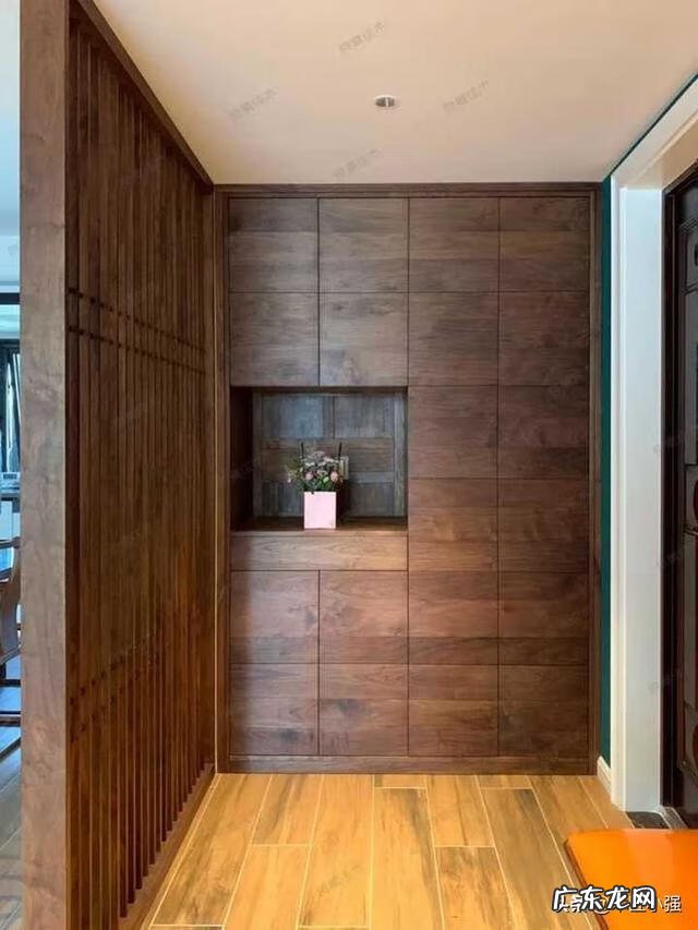 进门玄关柜 说说进门玄关柜上摆什么对风水好