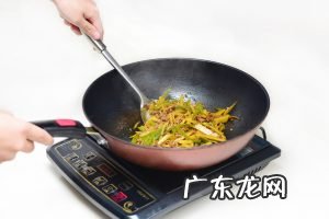 芹菜炒肉的做法