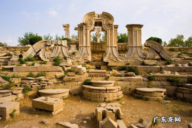 北京必去的十个旅游景点推荐，长城和故宫是必须要去的