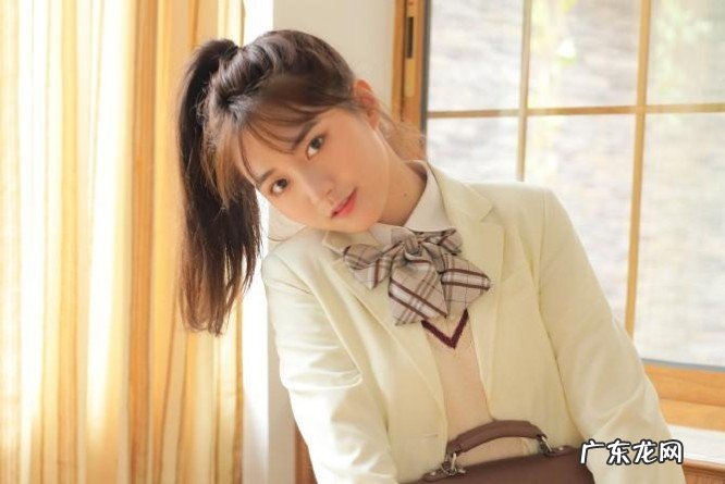 晚上找女孩聊天开场白技巧 男生晚上如何幽默打招呼