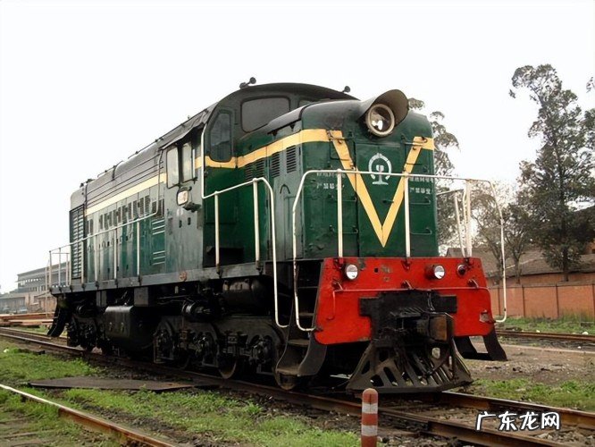 中国铁路机车发展史，回顾中国铁路机车是如何一步一步发展起来的