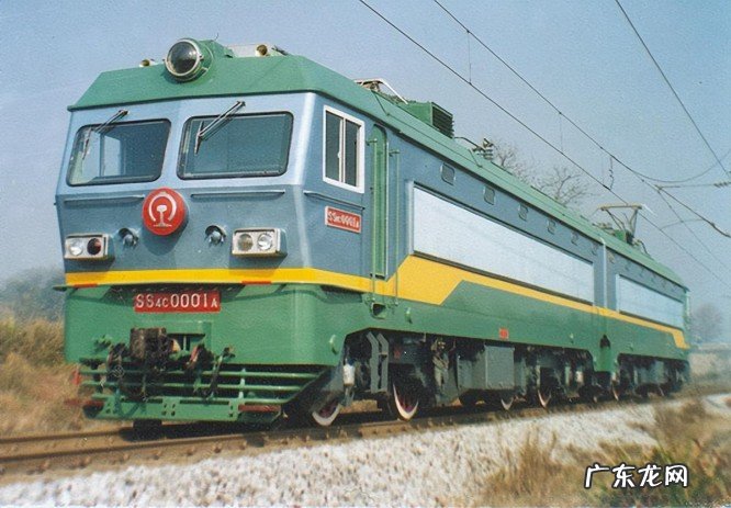 中国铁路机车发展史，回顾中国铁路机车是如何一步一步发展起来的