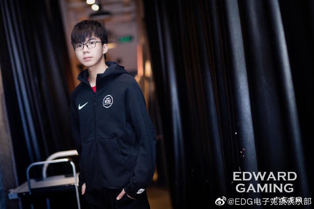 loli是谁 loli是什么意思啊