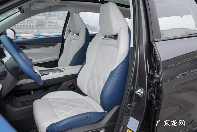 长安cs75plus匹配爱信8AT正式上市 最新长安第二代cs75 plus价格图片