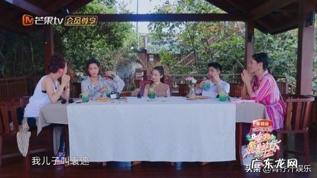 暖心的张歆艺分享与儿子的合照 演员张歆艺有几个宝宝呢