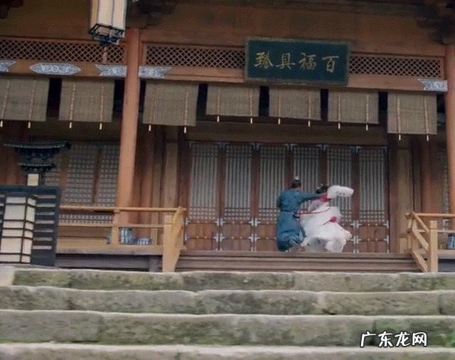 盘点那些哭笑不得的穿帮镜头 影视剧中穿帮镜头图片大全