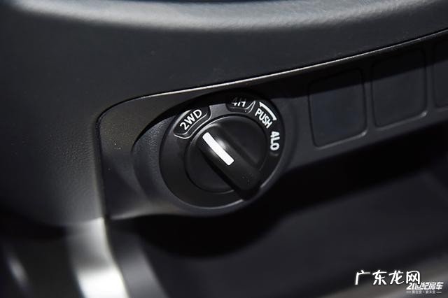 霞客乐四驱越野房车价格介绍 锐骐霞客乐多功能越野旅居车怎么样