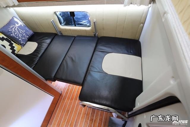 霞客乐四驱越野房车价格介绍 锐骐霞客乐多功能越野旅居车怎么样