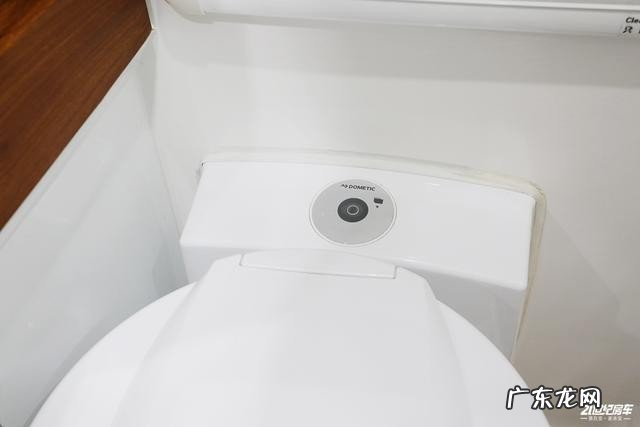 霞客乐四驱越野房车价格介绍 锐骐霞客乐多功能越野旅居车怎么样