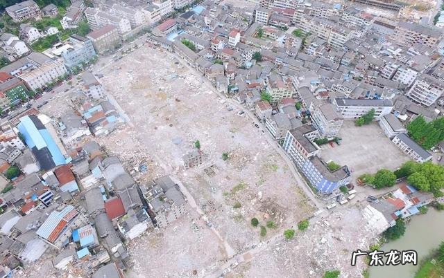 农村平房顶彩钢瓦好不好 平房顶搭彩钢瓦的好坏处