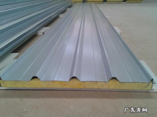 农村平房顶彩钢瓦好不好 平房顶搭彩钢瓦的好坏处