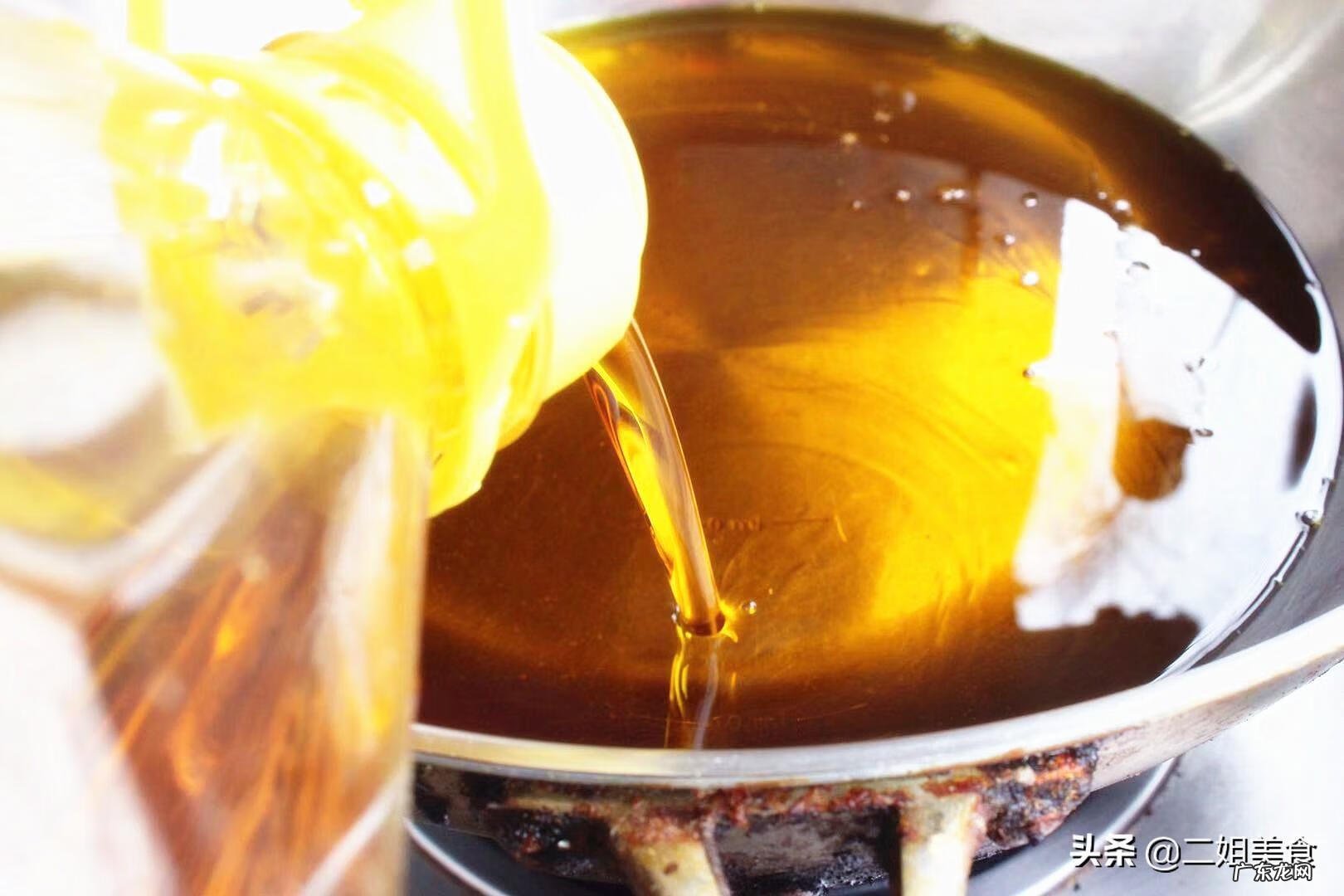 食品里的棕榈油是什么油 棕榈油和玉米油区别