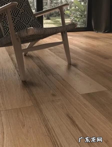 铺木地板方向风水图 风水木地板颜色搭配