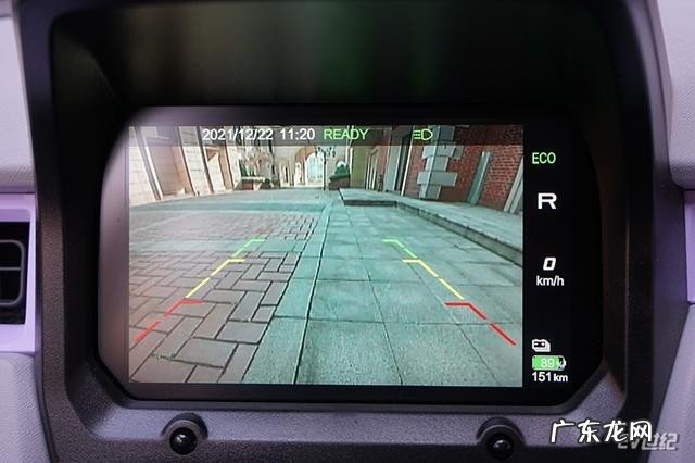 奇瑞qq冰淇淋圣代配置及车型 奇瑞新能源冰淇淋qq电动汽车怎么样