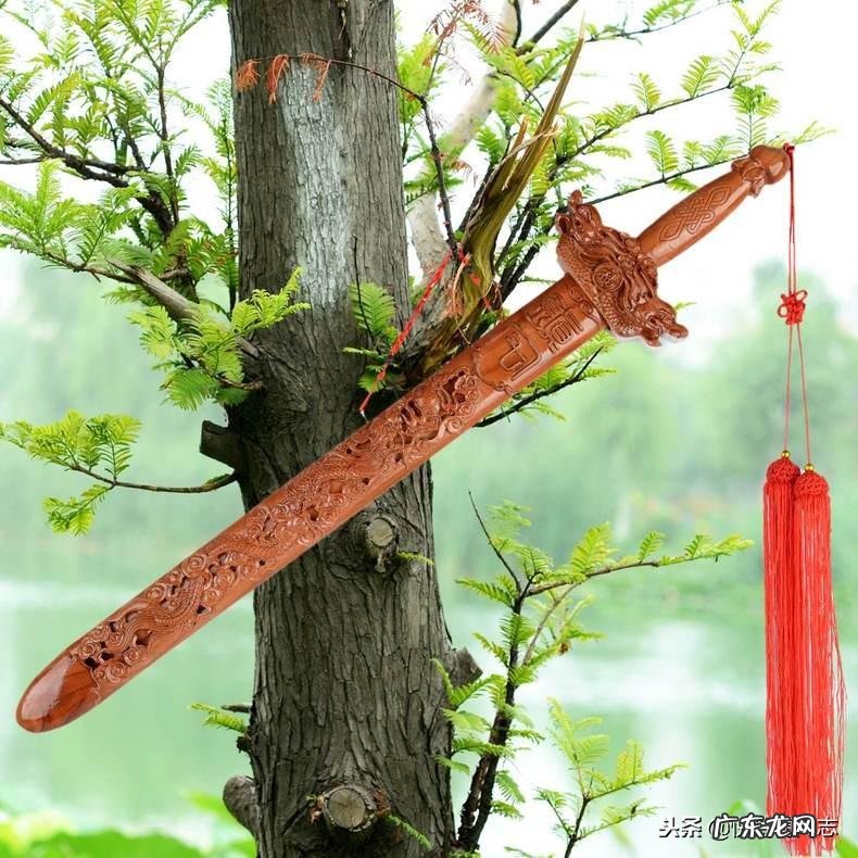 风水鱼为什么一黑一白 养黑白鱼风水