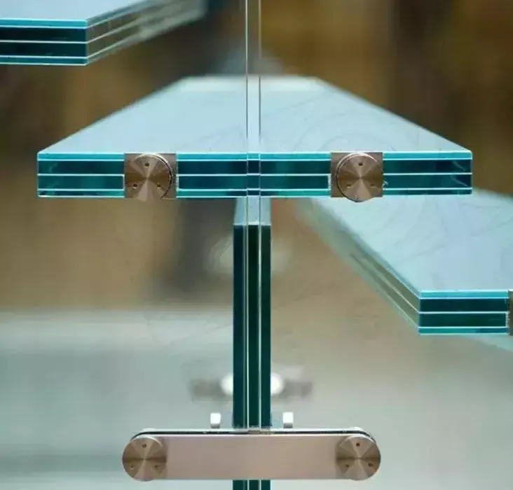 楼梯16步的风水 楼梯13步14级风水