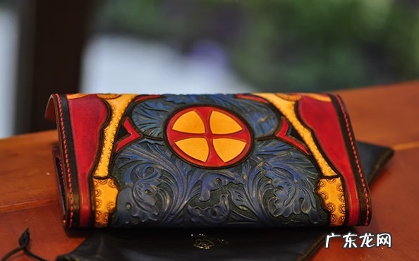 皮氏门窗官网 世界窗皮具网官网