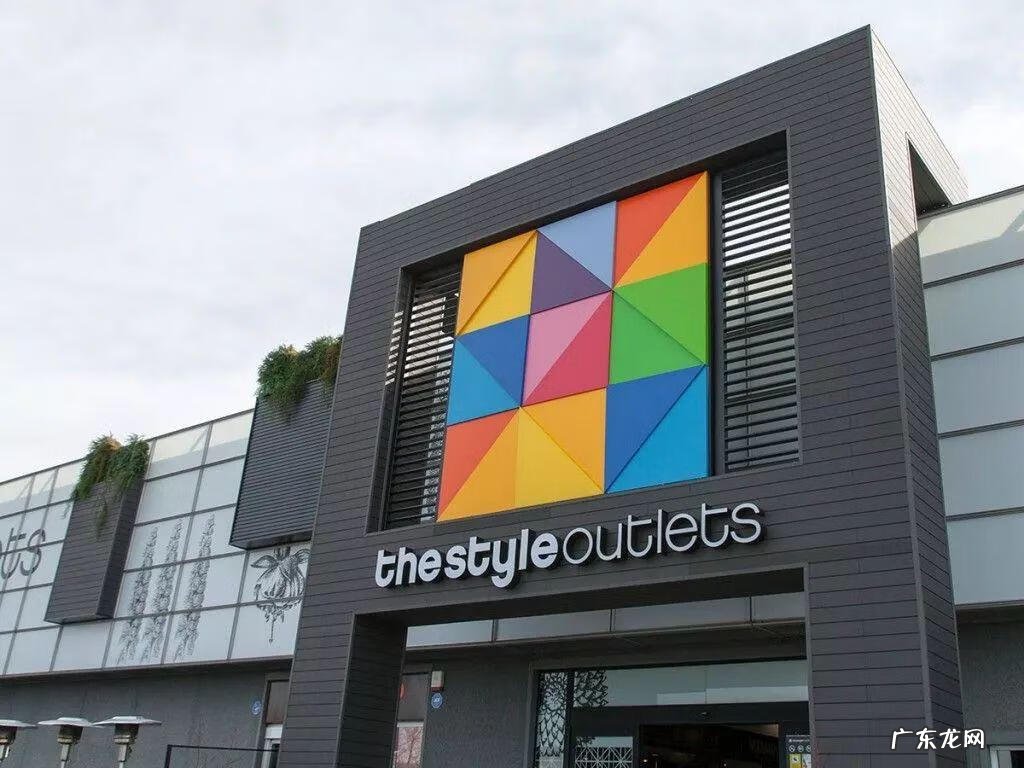 店铺招牌颜色风水 服装店招牌什么颜色最好