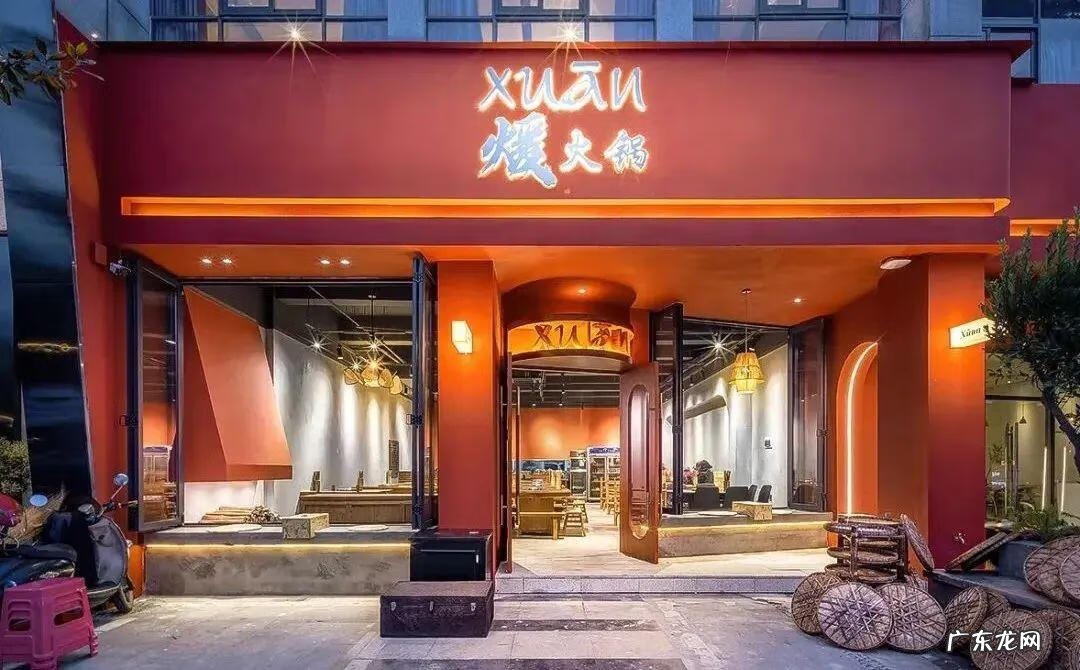 店铺招牌颜色风水 服装店招牌什么颜色最好