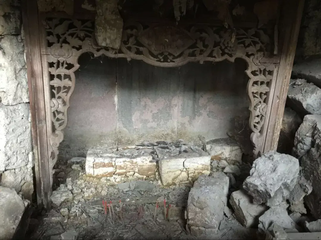 祠堂前的风水池塘 祠堂前风水树好不好