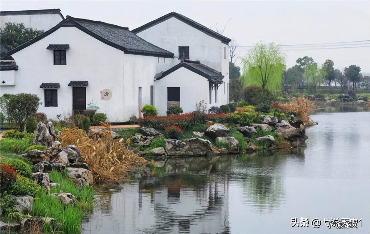 后面是山前面是河的风水 风水上有山有水