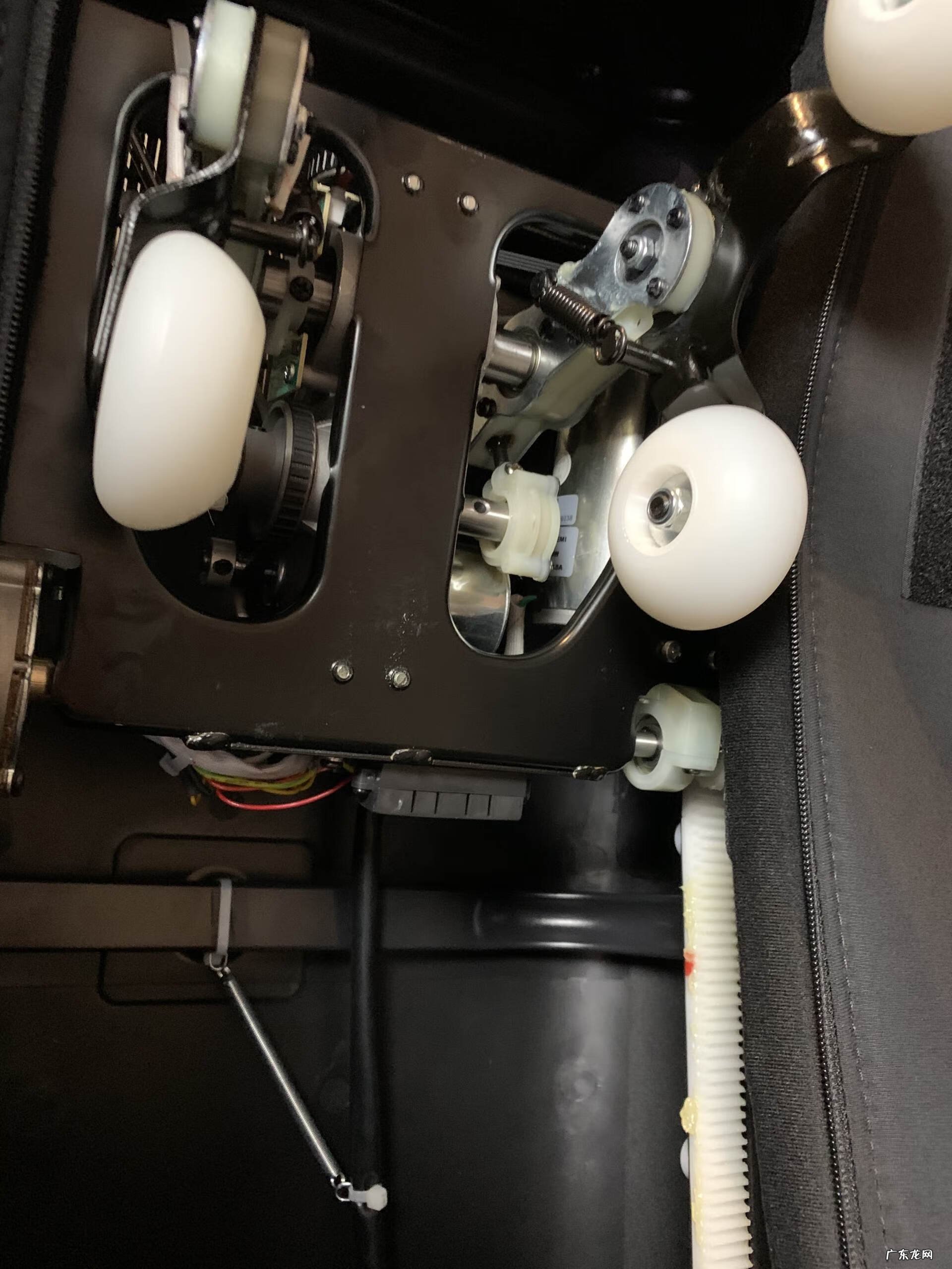 家里能不能有红色椅子 风水上有红色按摩椅好不好呢