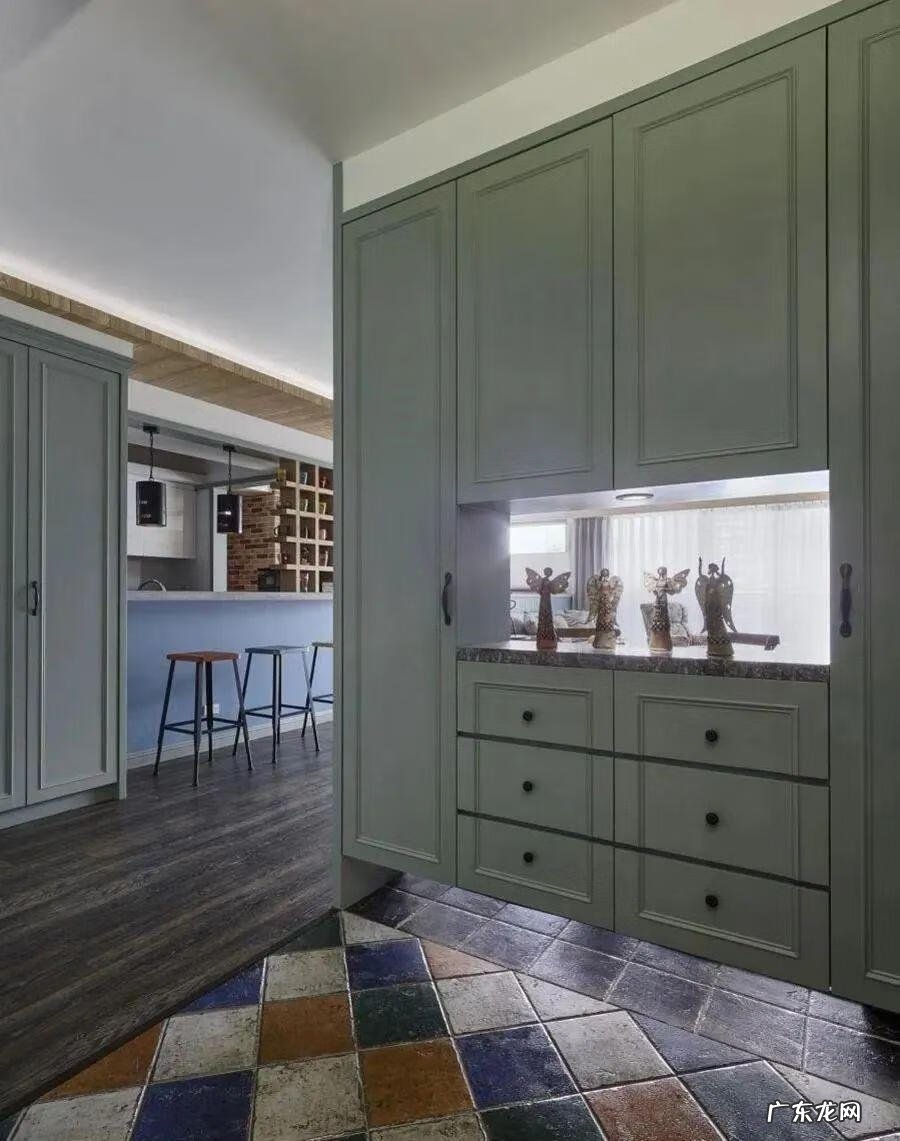 玄关刷红色漆影响风水吗视频