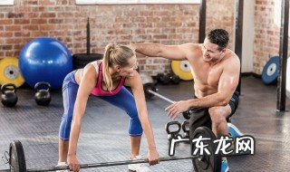 新手在健身房怎么练 新手在健身房的锻炼方法