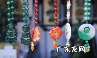 云南瑞丽翡翠市场 云南瑞丽全中国最大的翡翠交易市场