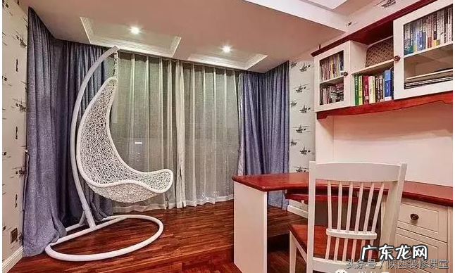 卧室怎么摆放钢琴和书桌 钢琴和书桌怎么摆好看