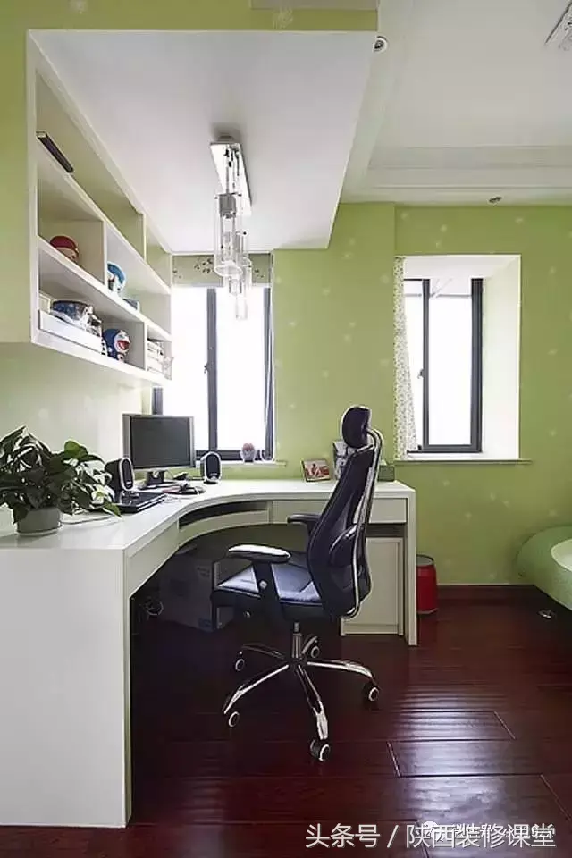 卧室怎么摆放钢琴和书桌 钢琴和书桌怎么摆好看