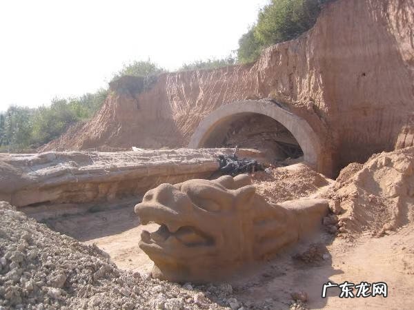 白龙和黑龙哪个厉害 风水中的黑龙和白龙的区别图