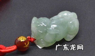 貔貅适合戴在哪只手上 貔貅戴在哪只手上好