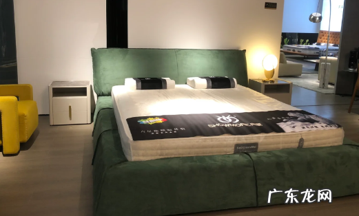 床和床垫加起来一万贵吗