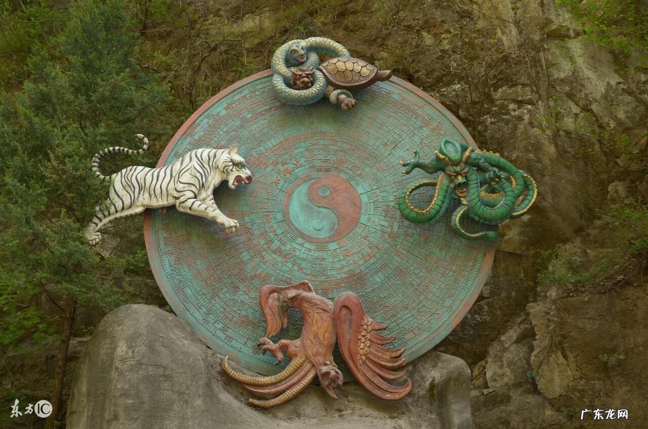 生意店铺挂什么样的山水画 铺面什么风水画好点