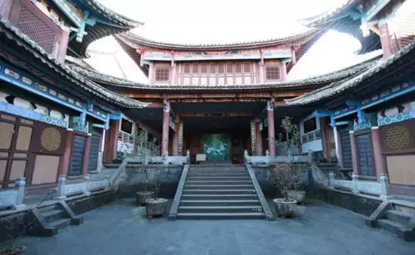 镇宅门神 镇宅门左开还是右开风水好呢