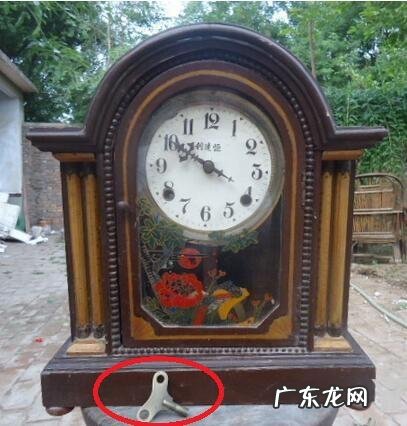 落地钟的摆放风水 风水上老式台钟怎么摆好