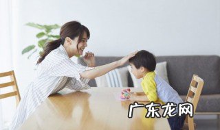 怎么引导孩子自主穿衣打扮 培养孩子自己穿衣服的方法