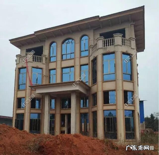 欧式床头罗马柱 床 罗马柱