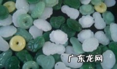 男士翡翠吊坠带什么好 男人佩戴什么翡翠吊坠好